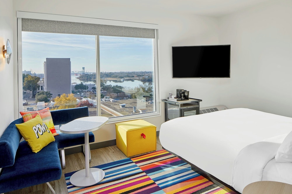 Aloft Wilmington at Coastline Center - photo 12