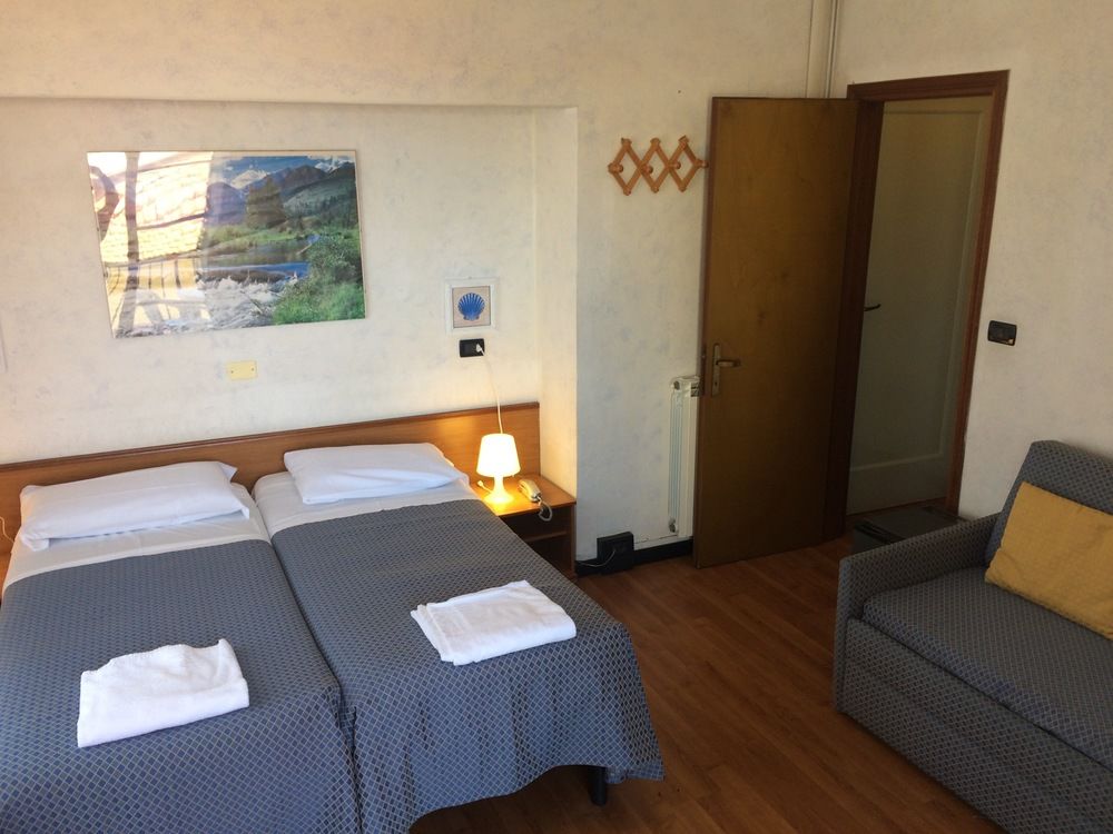 Hotel Perla Del Mare — Camaiore — photo 5