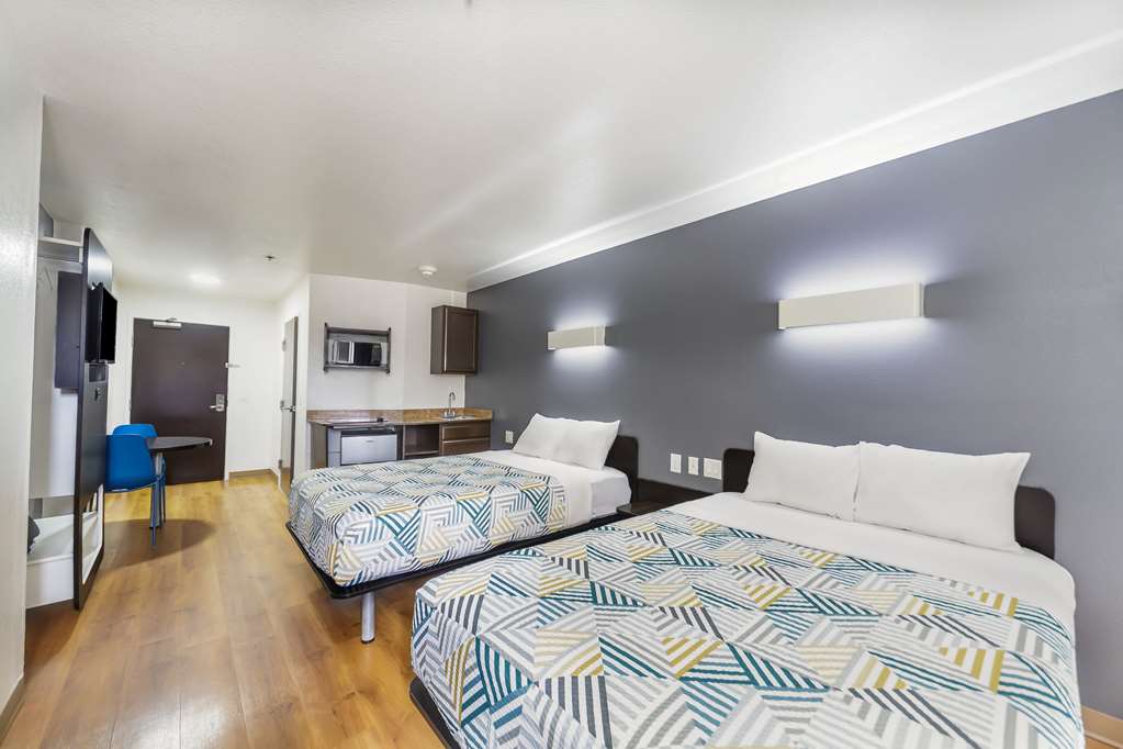 Motel 6 Laredo TX Airport - photo 15
