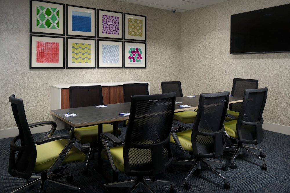 Holiday Inn Express Hotel & Suites Independence Kansas City by IHG - photo 35