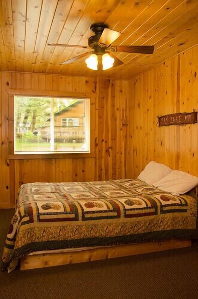 Woodland Beach Resort - photo 28