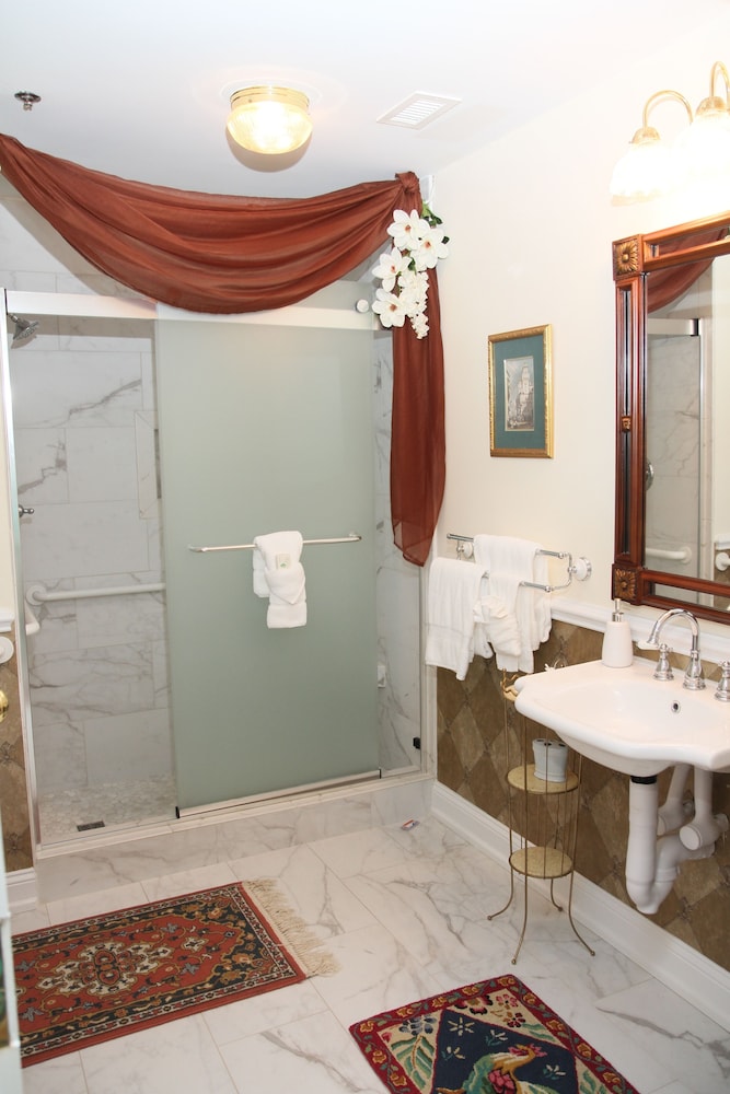 The Cypress Inn Bed & Breakfast - photo 73