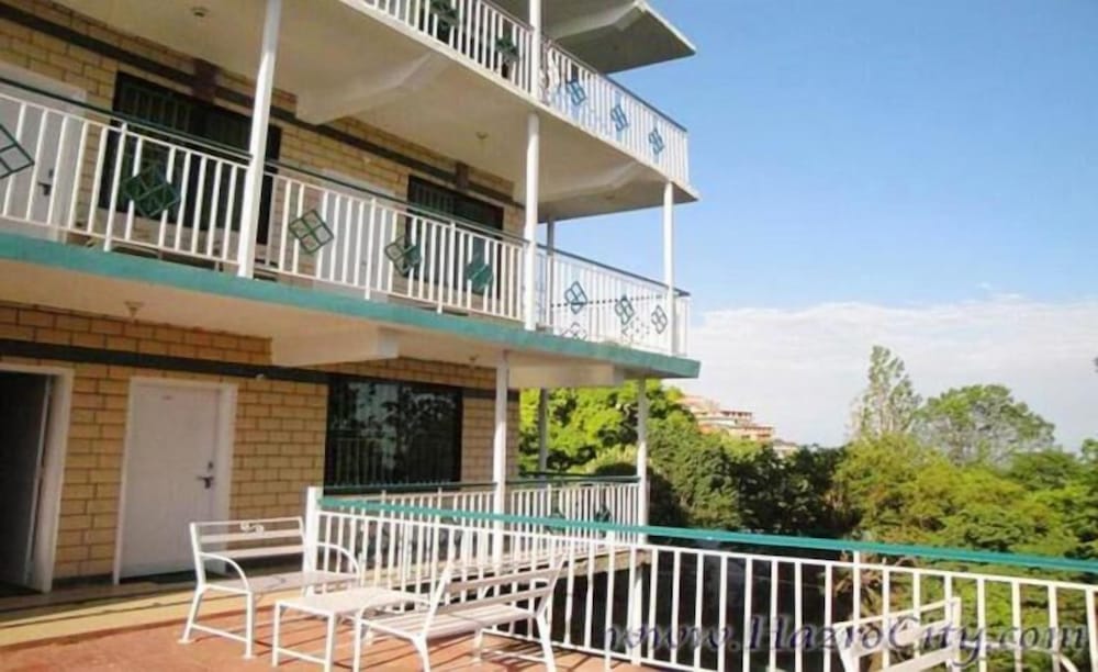 Hotel Mount View - carbon neutral hotel in Baffa