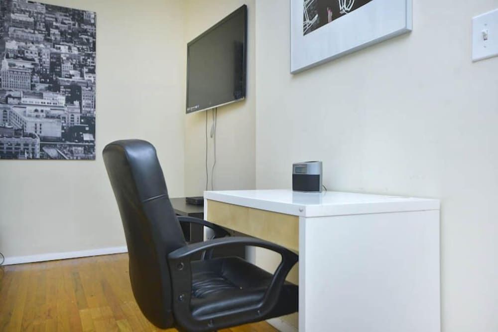 Perfect Studio on Upper East Side - photo 12