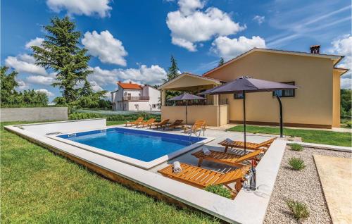Four Bedroom Holiday Home In Pazin — 4-Star Luxury Hotel in Pazin, Croatia