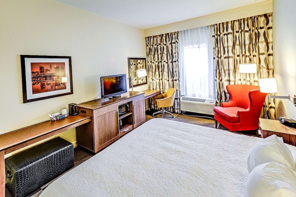 Hampton Inn by Hilton Columbus I 70E Hamilton Rd - photo 25