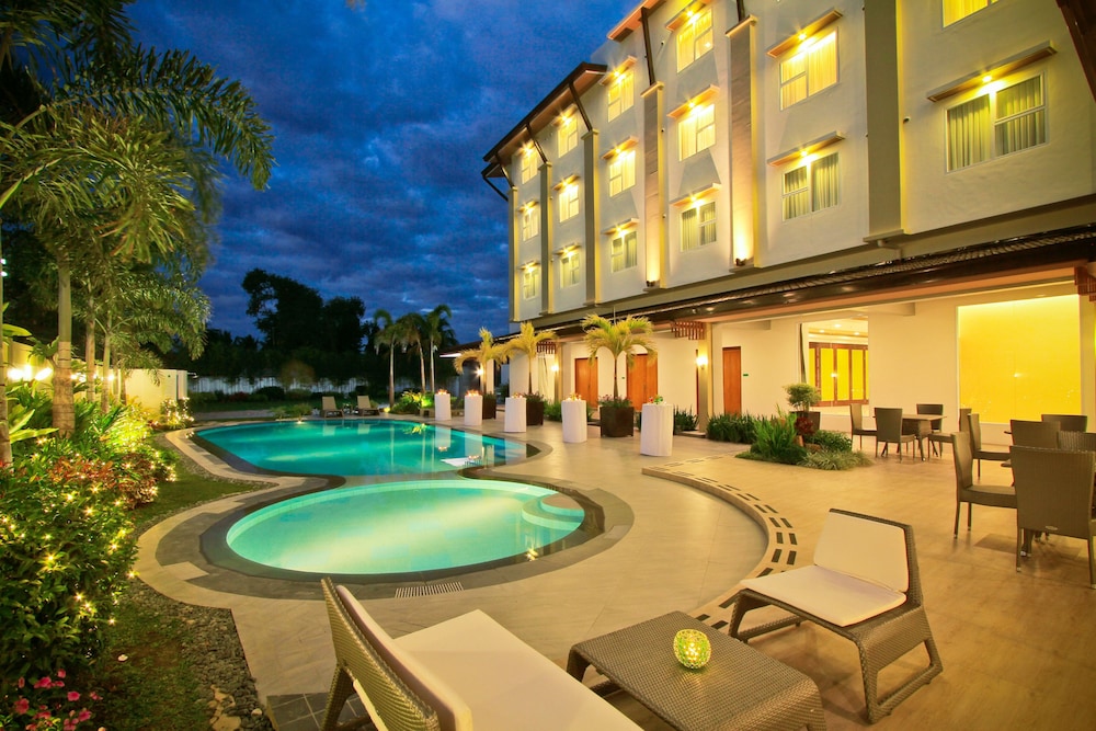 Harvest Hotel — hotel in Cabanatuan City