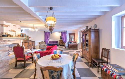 Pet Friendly Home In Milna — Milna — photo 3