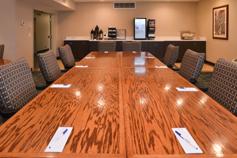 Candlewood Suites Boise Towne Square by IHG - photo 42