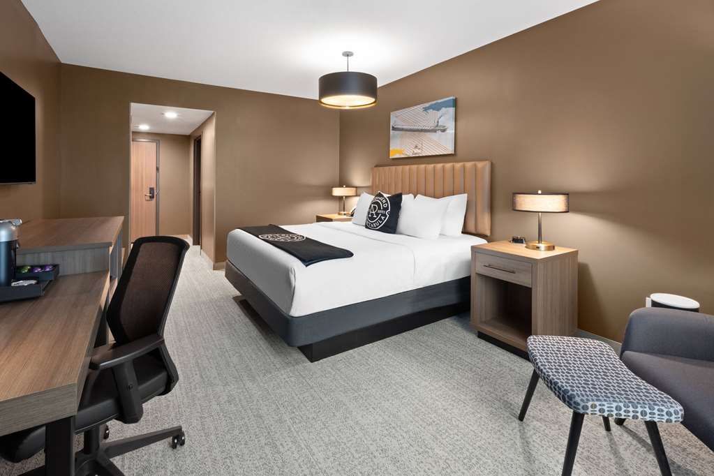 Riverbend Hotel and Suites Trademark Collection by Wyndham - photo 15
