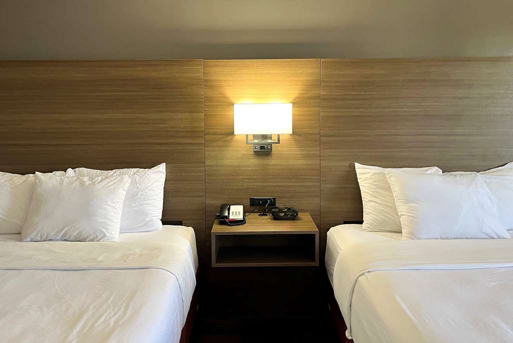 Baymont by Wyndham Anderson - photo 23