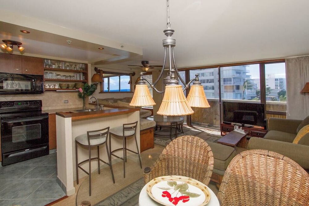 Diamond Head Beach Hotel - photo 20