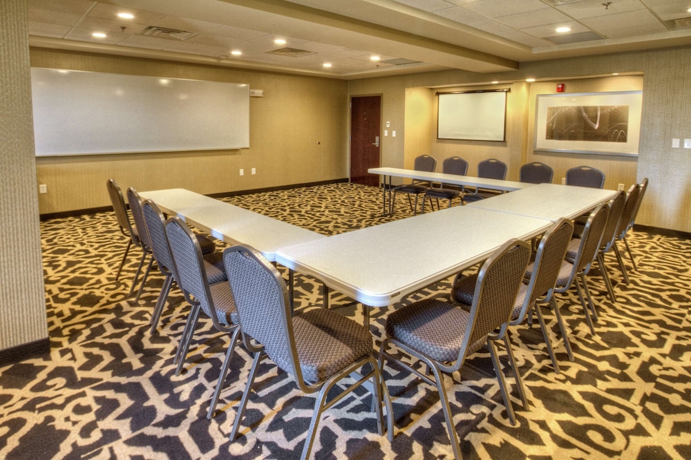 Hampton Inn Cookeville - photo 34