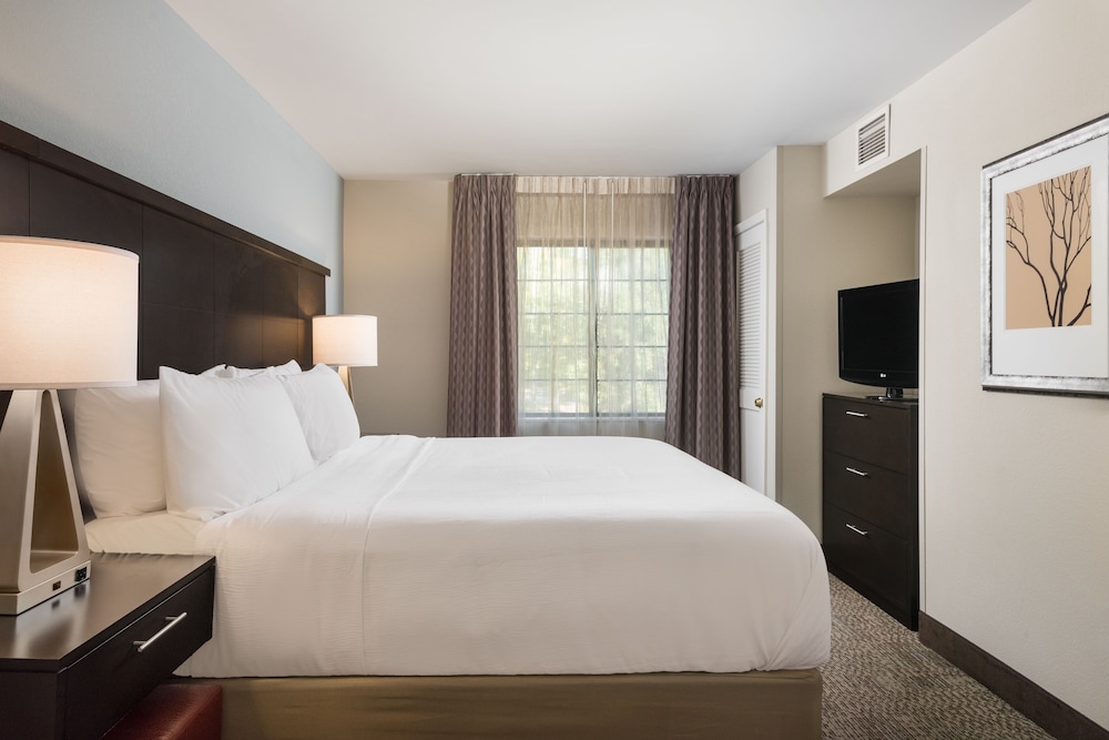 Staybridge Suites Chantilly Dulles Airport by IHG - photo 7