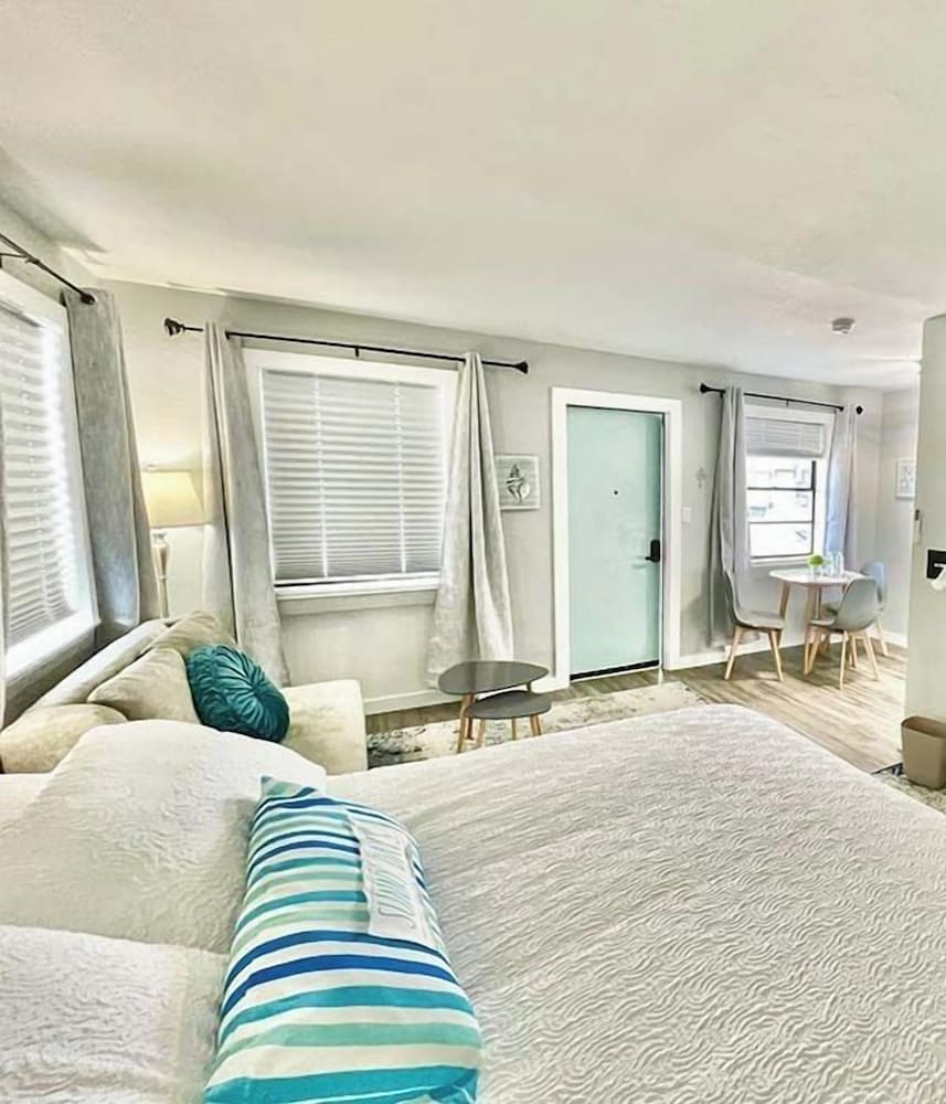 1915 Beach Club - featured photo