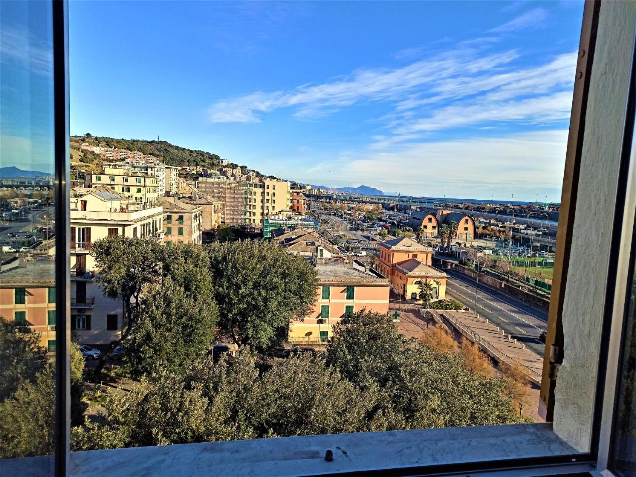 Casa Vacanza Laura — 4-Star Luxury Hotel in Genoa, Italy