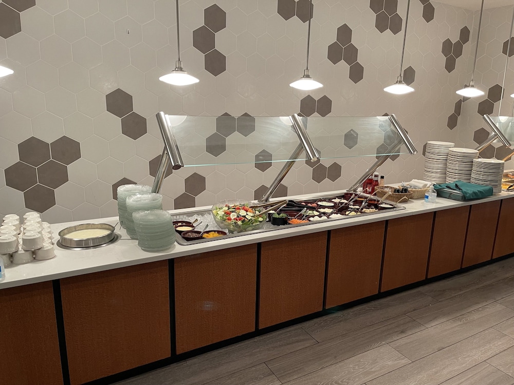 Holiday Inn Martinsburg by IHG - photo 40
