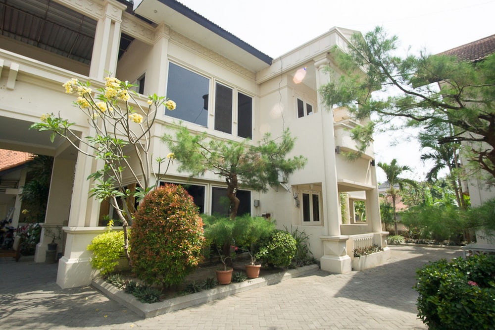 RedDoorz near Rumah Sakit Baptis Kediri in Kediri, Indonesia
