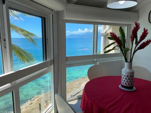 Studio En Duplex Face A La Mer — 4-Star Luxury Hotel in Le Gosier, Guadeloupe