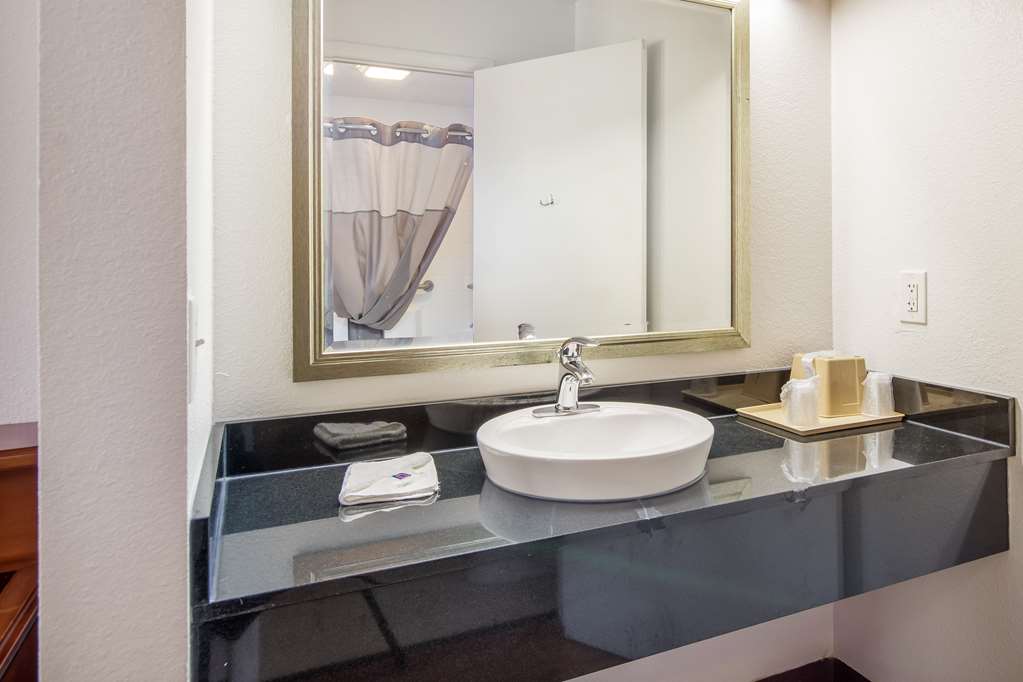 Motel 6 Van Buren AR - photo 26