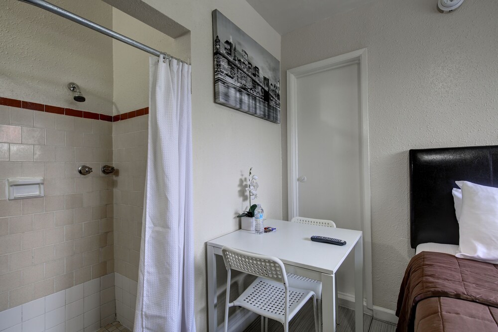 LA Ramona Motel - photo 37