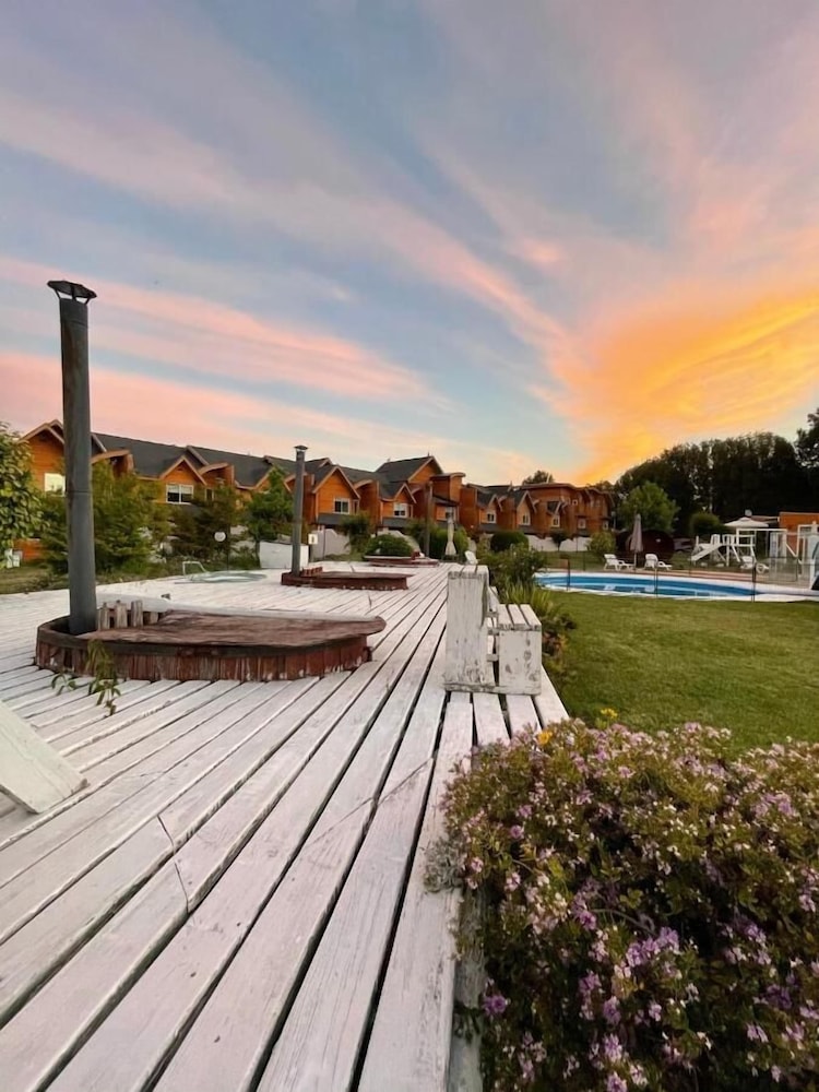 Apart Hotel Sol y Lago in Villarrica, Chile