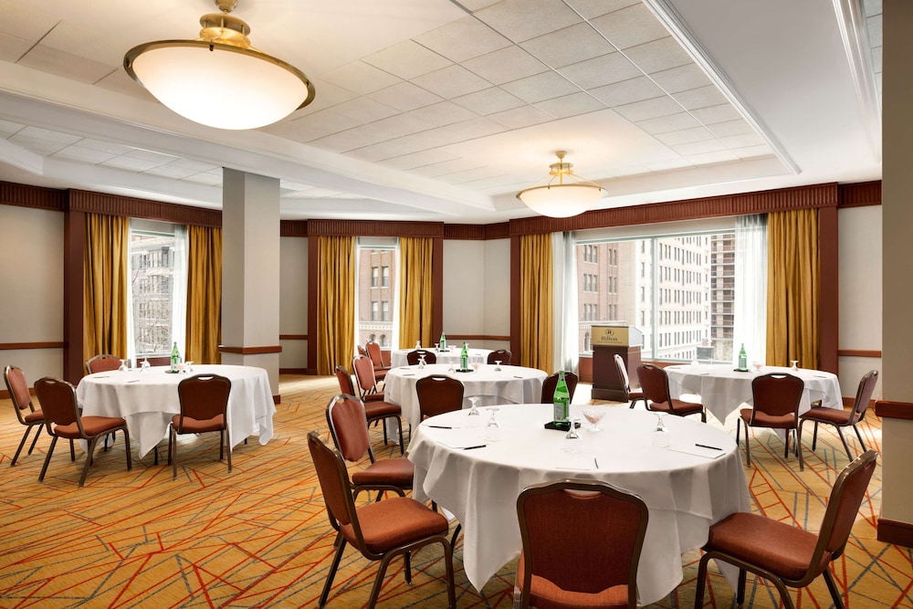 Hilton Chicago Magnificent Mile Suites - photo 53