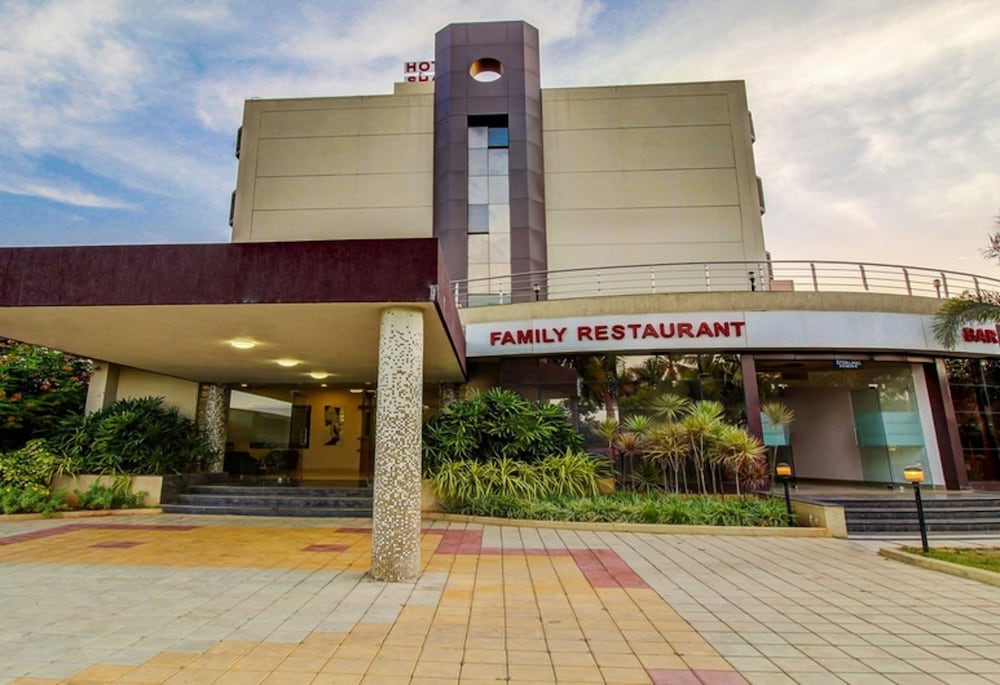 Capital O 12521 Hotel Shahu And Sai Shahu — hotel in Sinnar