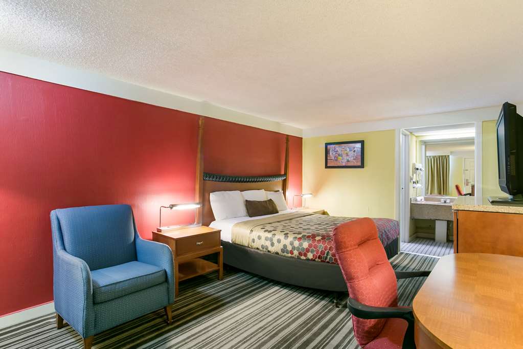 Econo Lodge Frederick I 70 - photo 10