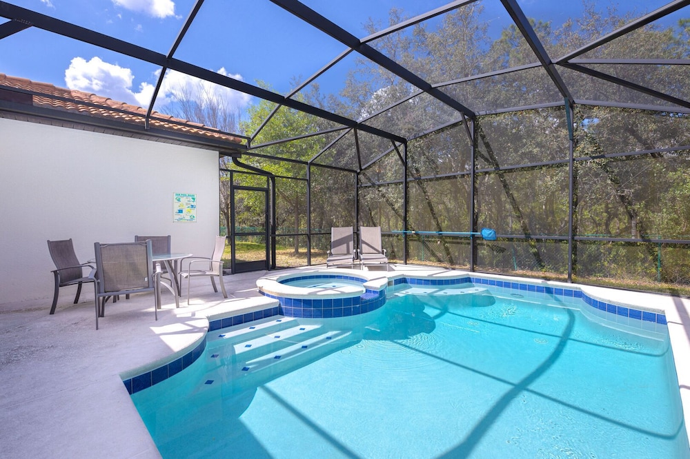 Newly Remodeled 1 story 5 Bed 5 Bath with Pvt Pool Spa And Game Room — hotel in Kissimmee