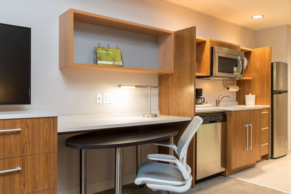 Home2 Suites by Hilton Indianapolis Downtown - photo 9