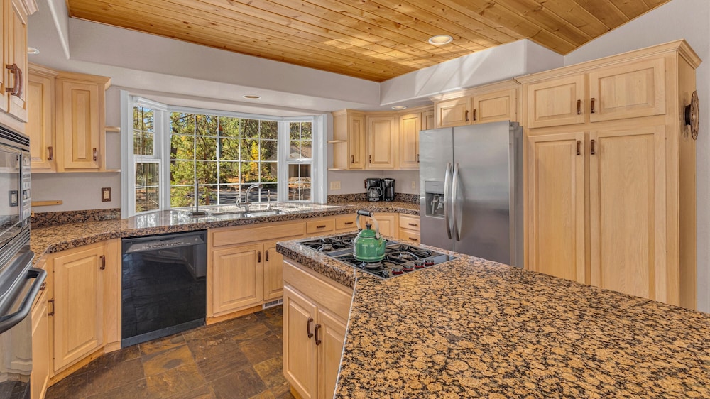 Acacia Lane 2 - photo 15