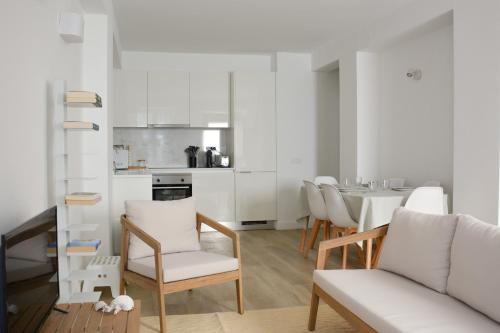 Milady House by DolceStay — 4-Star Luxury Hotel in Sesimbra, Portugal