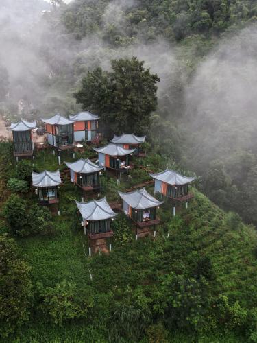 Twins Farm - carbon neutral hotel in Mae Chan