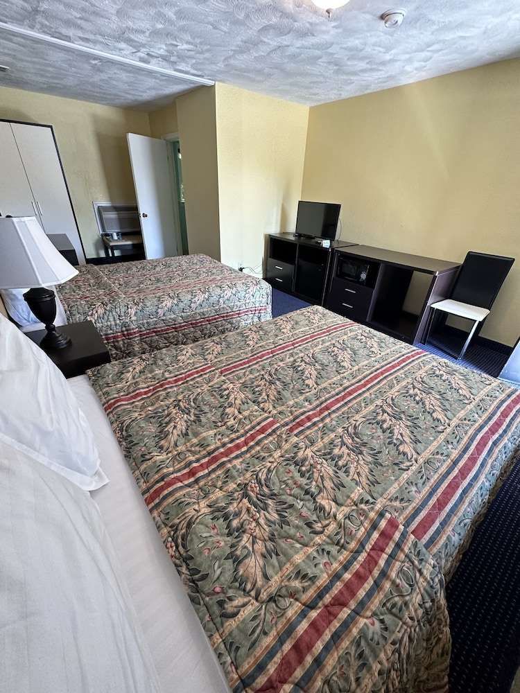 Americas Best Value Inn North Kingstown - photo 14