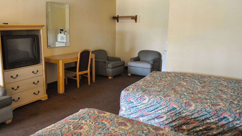 California Suites Motel - photo 3