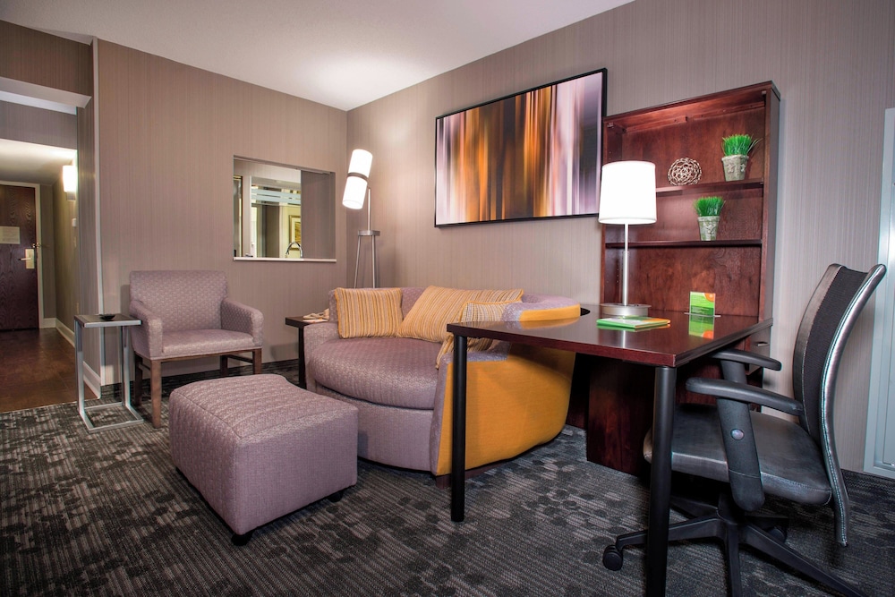 Courtyard by Marriott Tysons McLean - photo 12