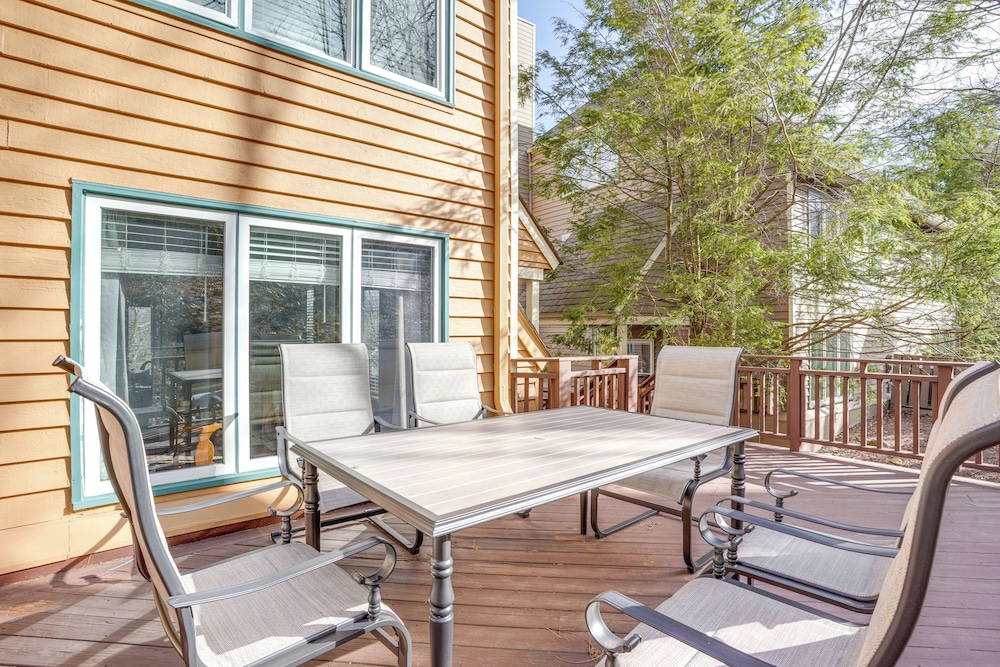 Modern Townhome at Wintergreen Resort - photo 4