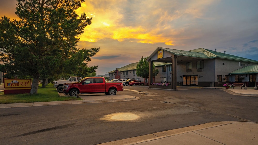 Yellowstone River Inn & Suites — hotel in Livingston