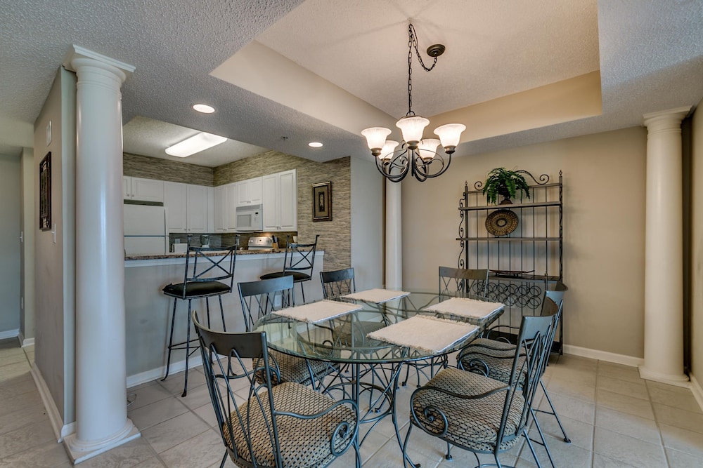Barefoot Resort North Tower by Condo World - photo 14