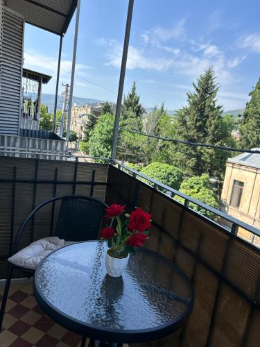White Apartament in old tbilisi
