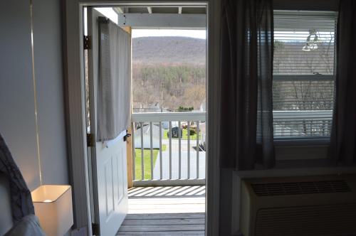 Mountain View Suites - photo 48
