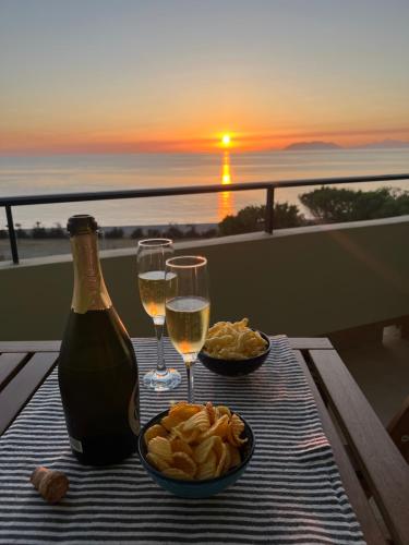Milazzo BLU Fronte Mare Vista Eolie — 4-Star Luxury Hotel in Milazzo, Italy