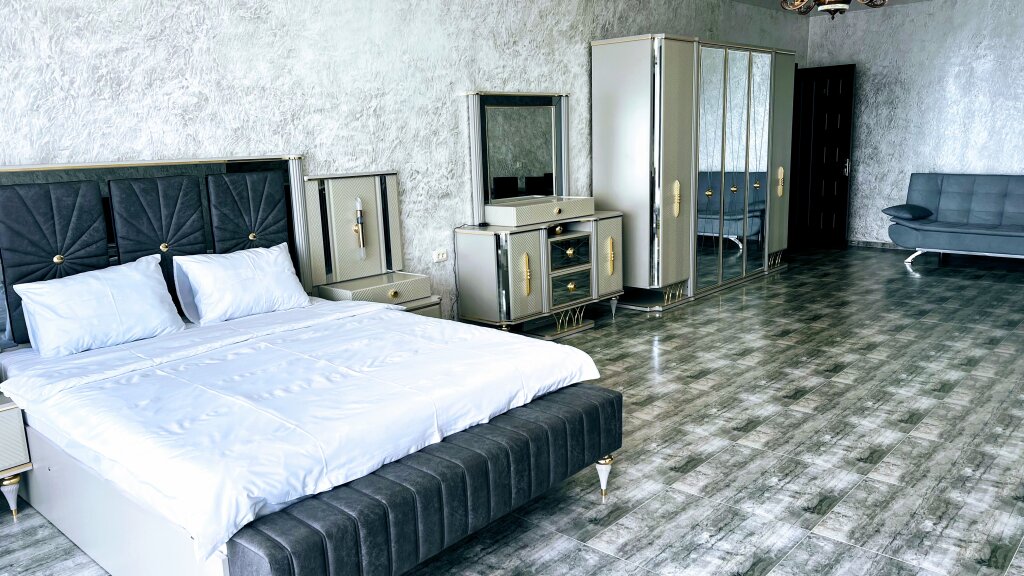 Hotel Zura