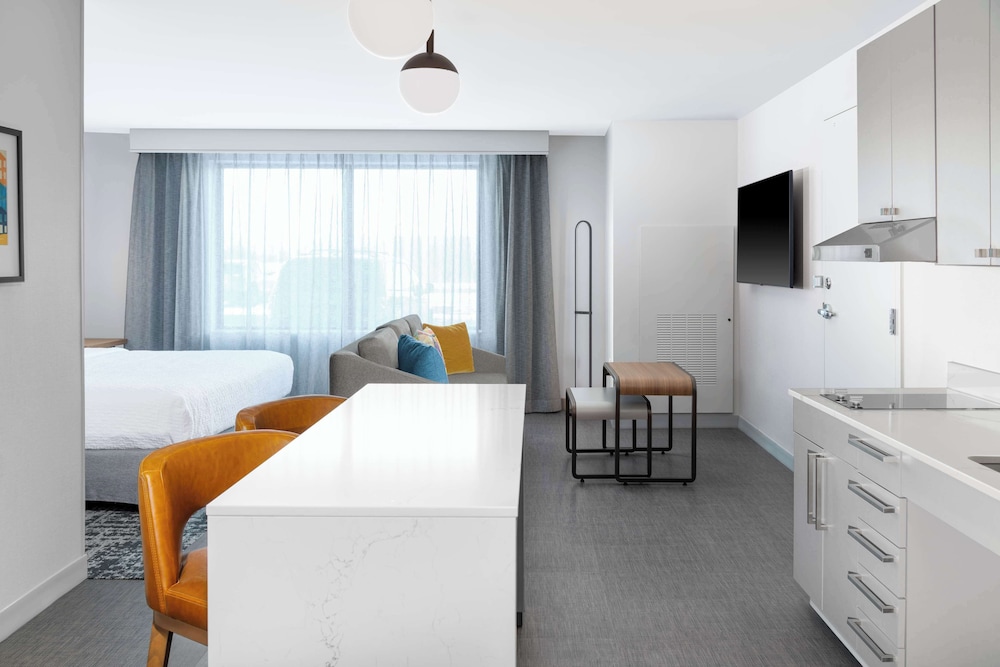 Homewood Suites by Hilton Holland - photo 16