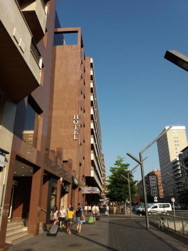 Apartamento Pleno Centro Gran Via — 4-Star Luxury Hotel in Logrono, Spain