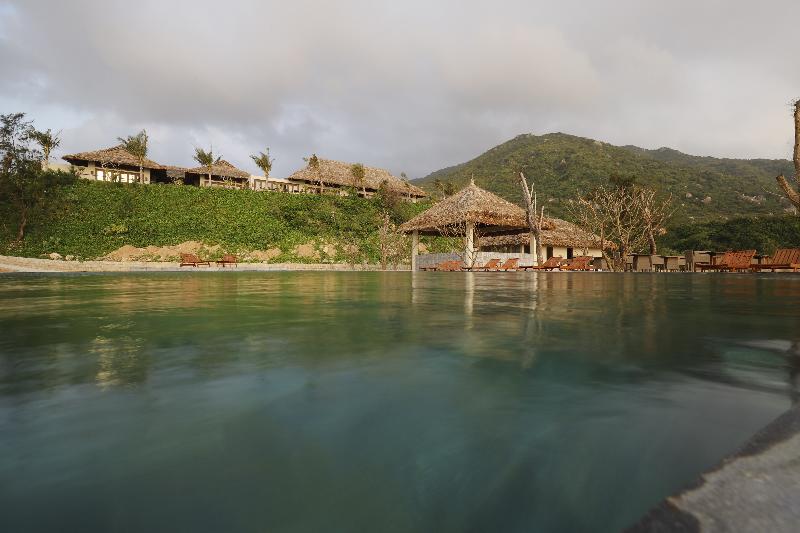 Crown Retreat Quy Nhon Resort — 4-Star Luxury Hotel in Qui Nhon, Vietnam