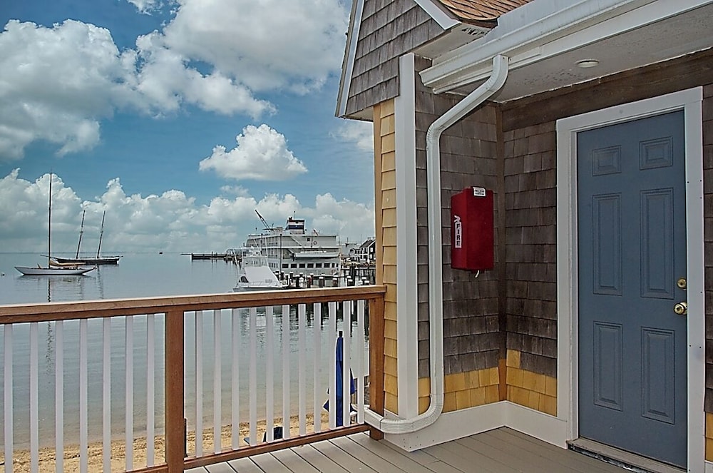 Vineyard Harbor Motel Private Beach - photo 330
