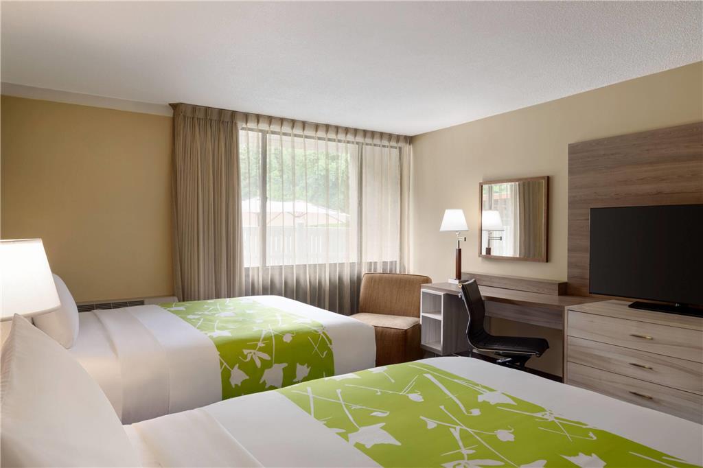Wyndham Garden Washington DC Area - photo 20