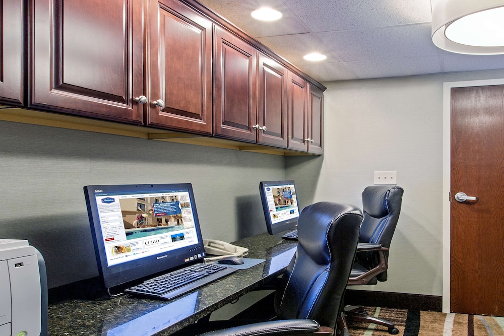 Hampton Inn West Springfield - photo 33